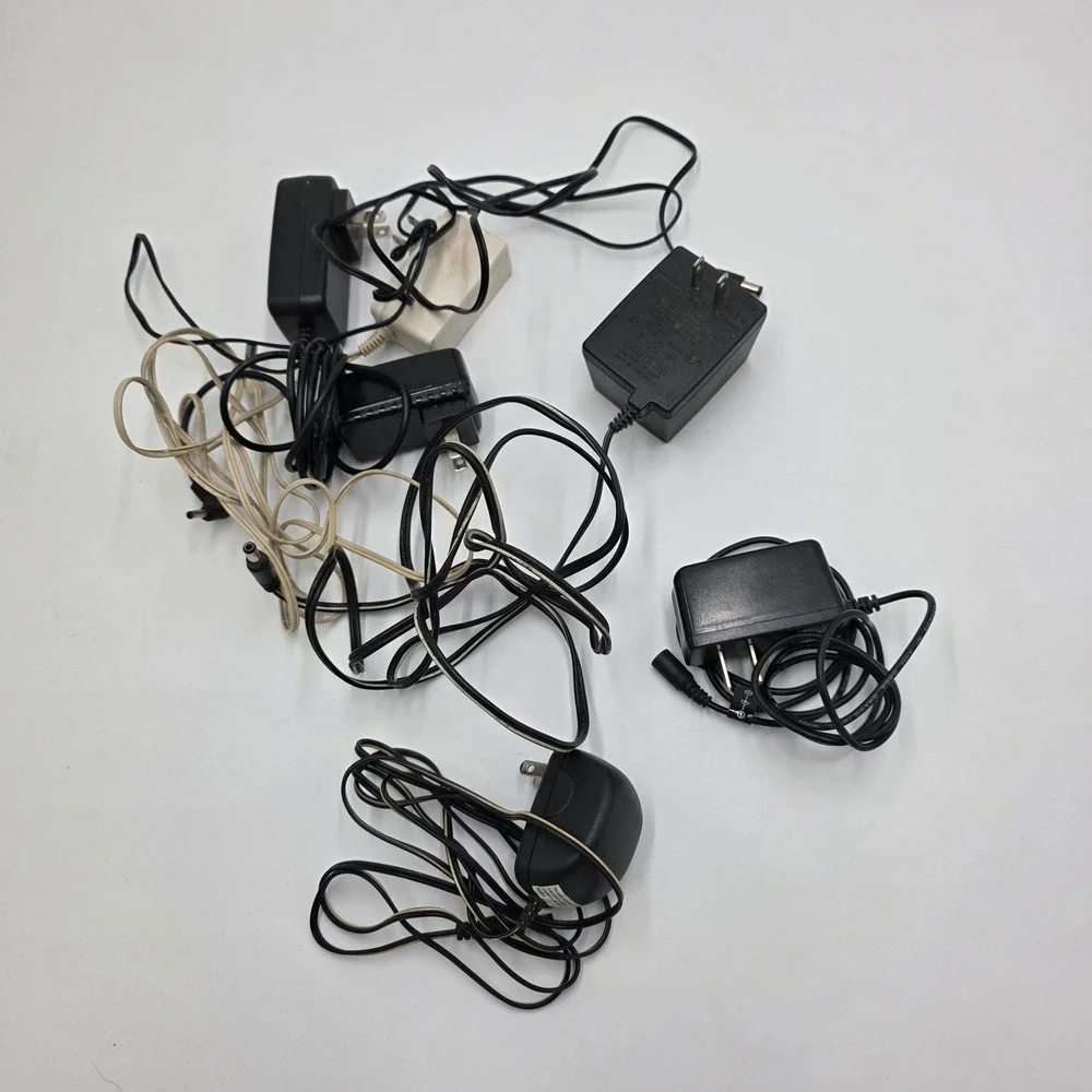 Lot of 6‎ AC Power Adapters / DC Power Supplies – Mixed Voltages – Untested